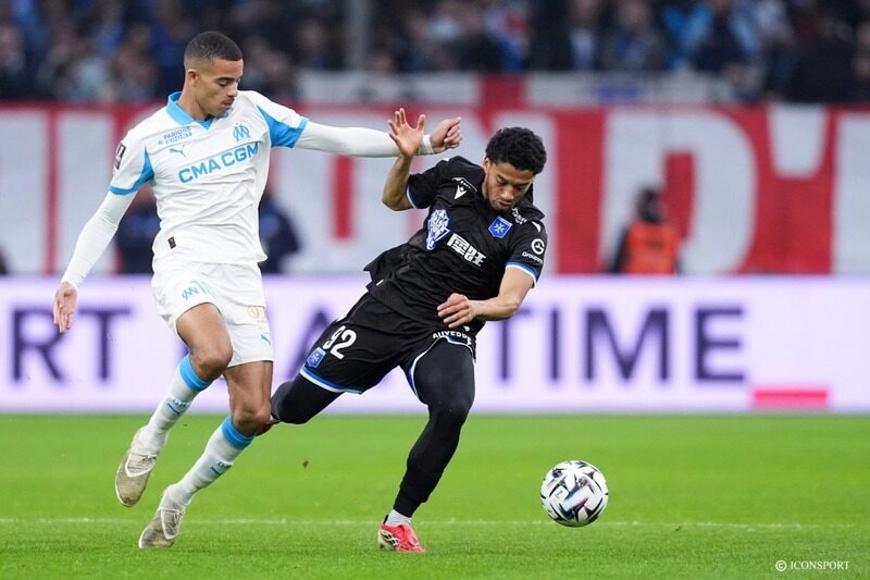 Greenwood tỏa sáng và giành MVP trận Marseille vs Auxerre